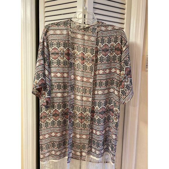 Black Rainn Tops - Black Rain Boho Fringe Open Front Kimono Geometric  Sz S (runs large)